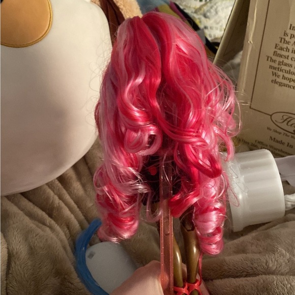 Rainbow high Daria rose - Picture 3 of 4